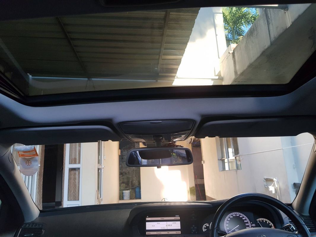 Mercedes-Benz S320 Li CDI in Mauritius