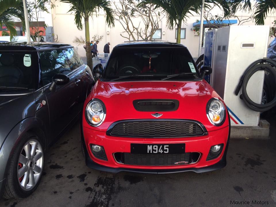 Mini Cooper S R56 JCW in Mauritius