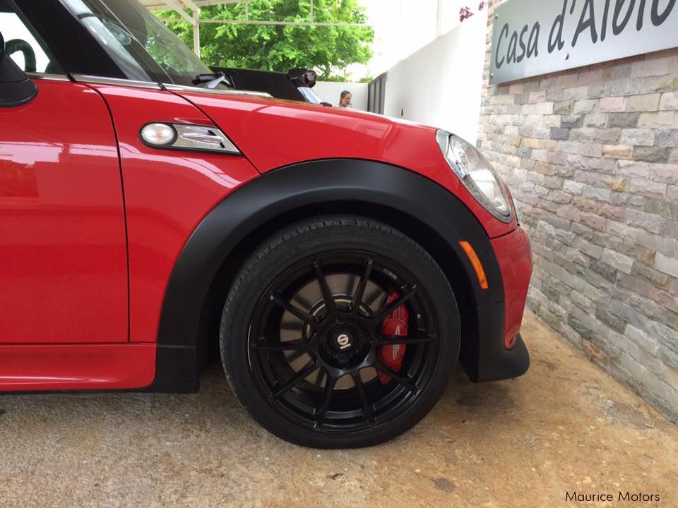 Mini Cooper S R56 JCW in Mauritius