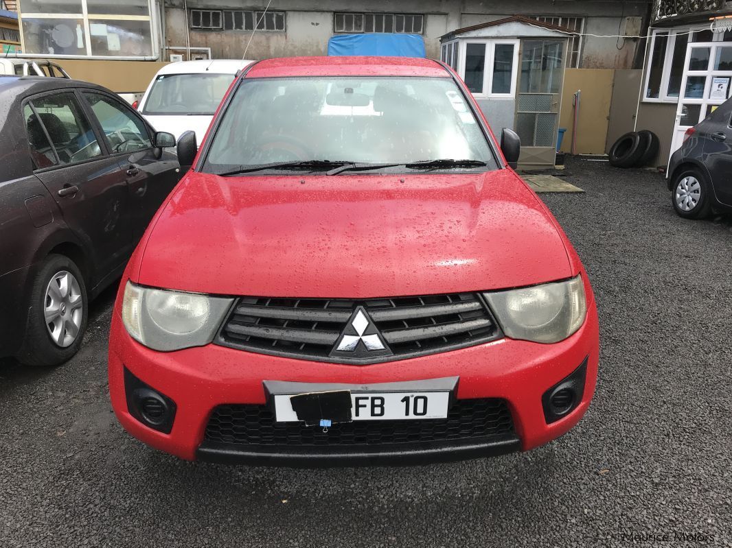 Mitsubishi L200 - RED in Mauritius