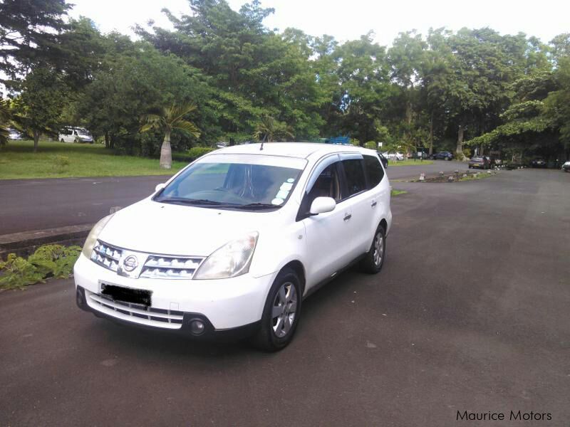 Nissan Grand livina in Mauritius