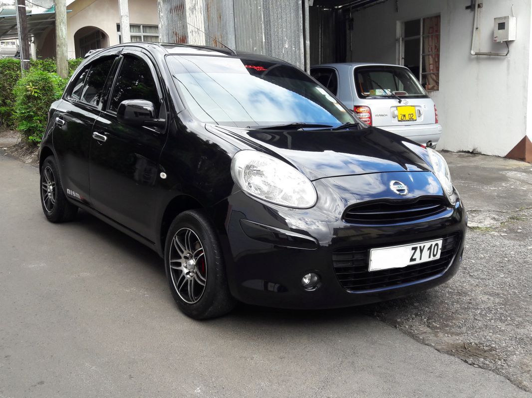 Nissan March AK13 in Mauritius
