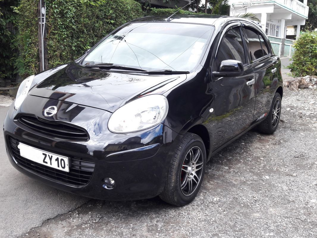 Nissan March AK13 in Mauritius