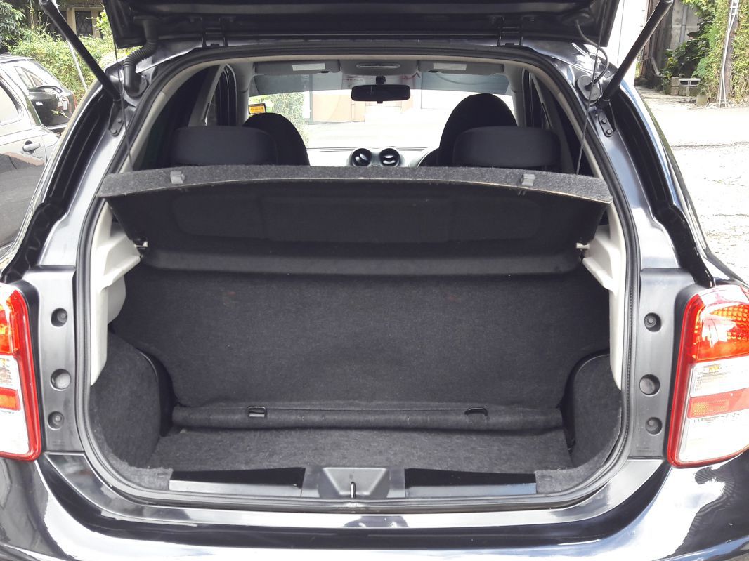 Nissan March AK13 in Mauritius