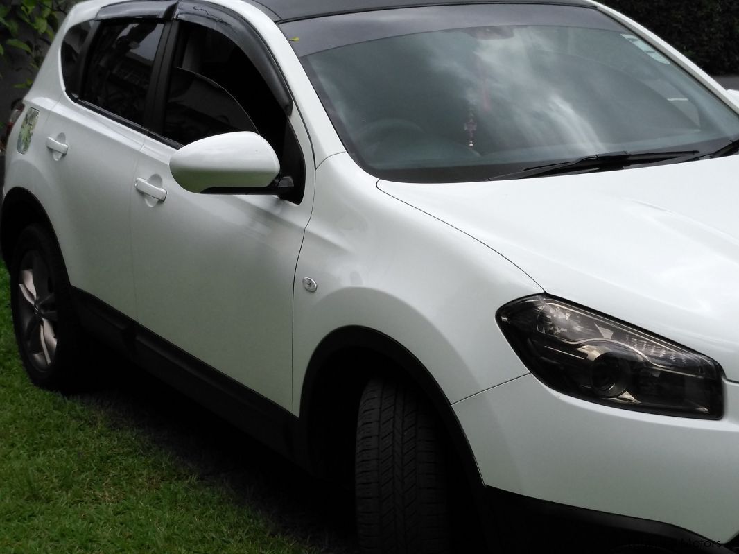 Nissan Qashqai J10 in Mauritius