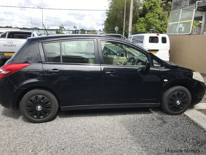 Nissan TIIDA - AUTOMATIC - BLACK in Mauritius