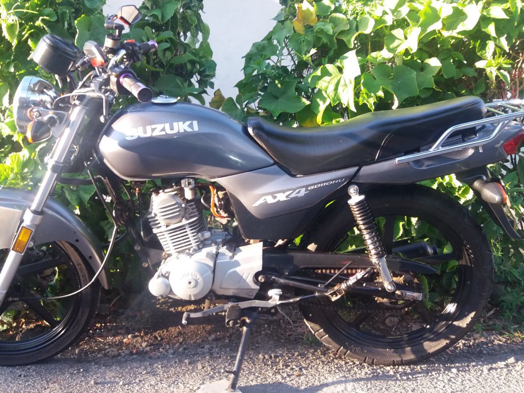 Suzuki AX4 in Mauritius