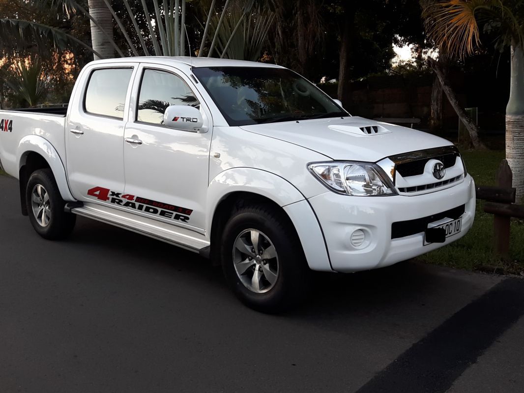 Toyota Hilux 4X4 Raider 3.0 D4D in Mauritius