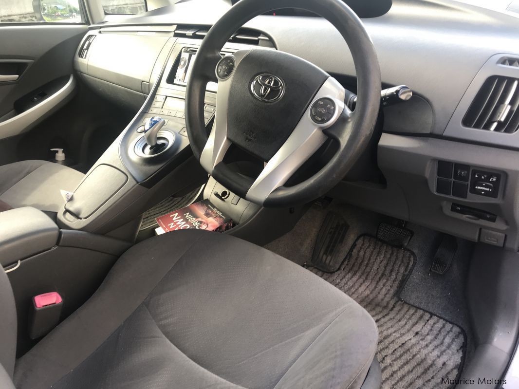 Toyota PRIUS 3 in Mauritius