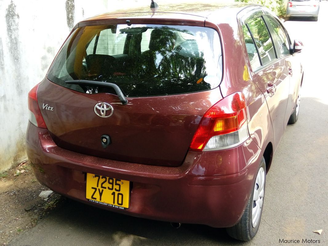 Used Toyota Vitz 1000CC Automatic 2010 Vitz 1000CC Automatic for sale