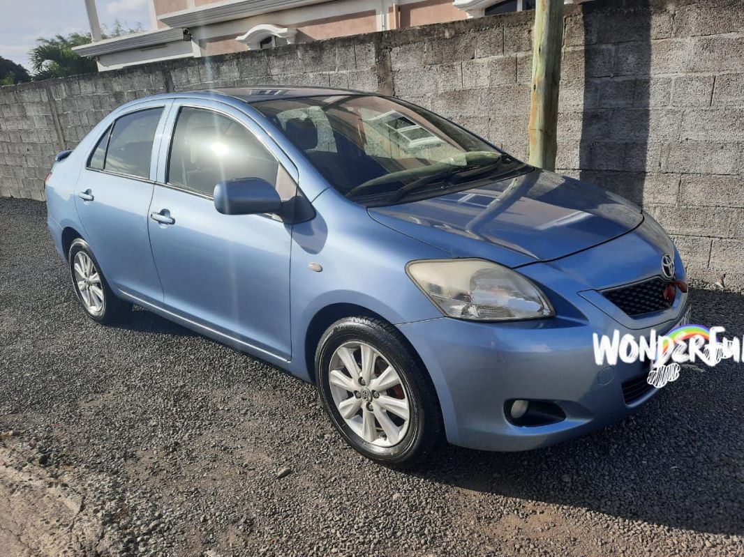 Used Toyota Yaris | 2010 Yaris for sale | Petit Raffray Toyota Yaris ...