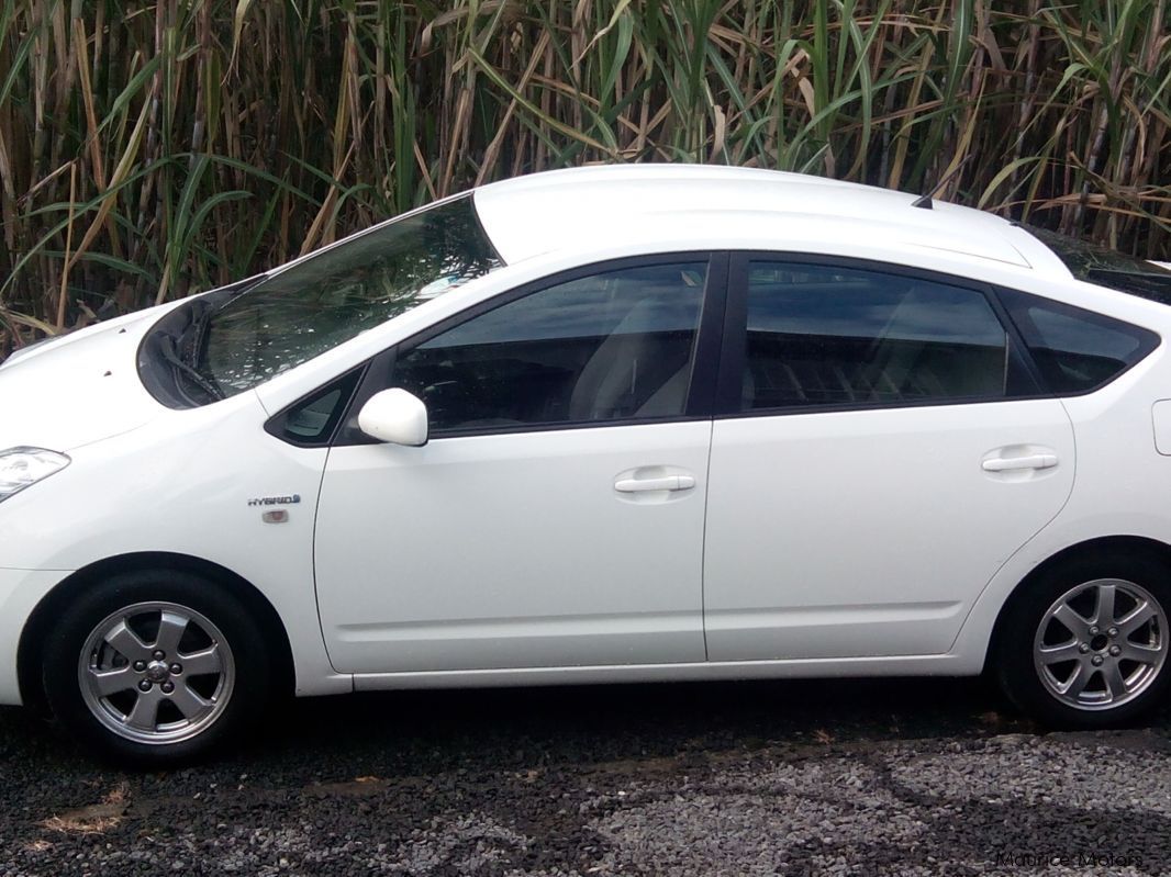 Toyota prius in Mauritius