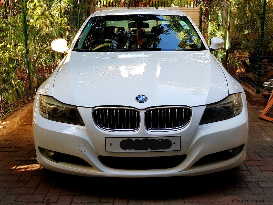 BMW E90 320i facelift in Mauritius