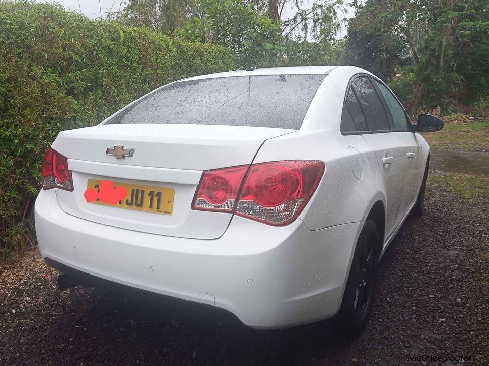 Chevrolet CRUZE LT in Mauritius