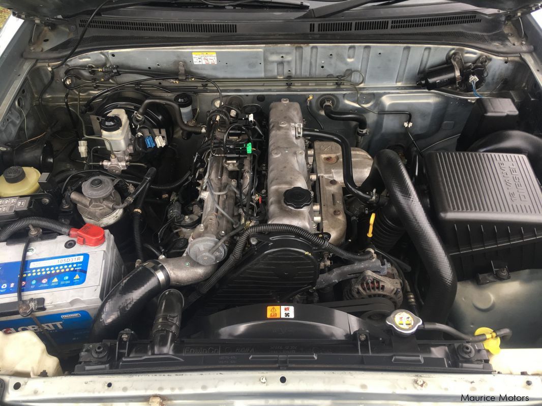 Ford Ranger 4x2 Hi-Trail 2.5 turbo in Mauritius