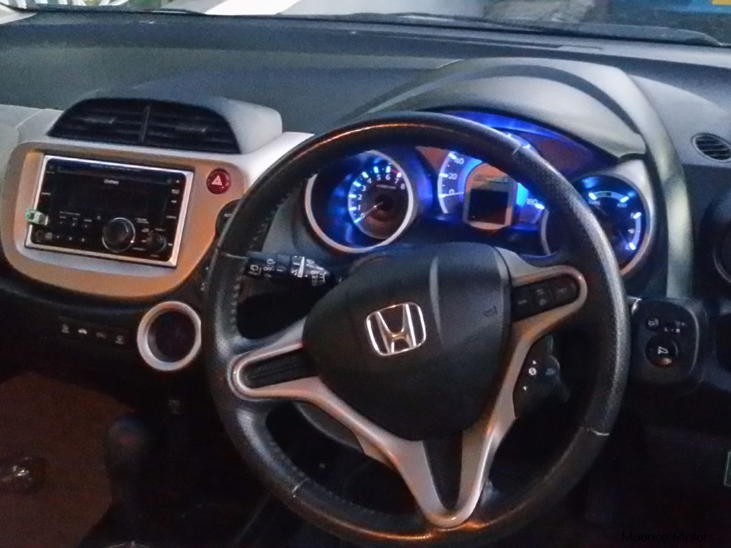 Honda fit hybrid in Mauritius