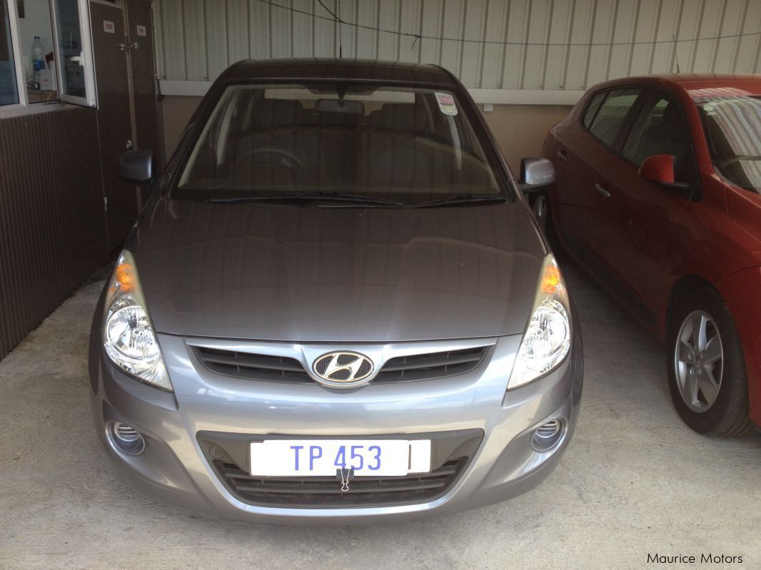 Hyundai I20 - DARK GREY - MANUAL TRANSMISSION in Mauritius