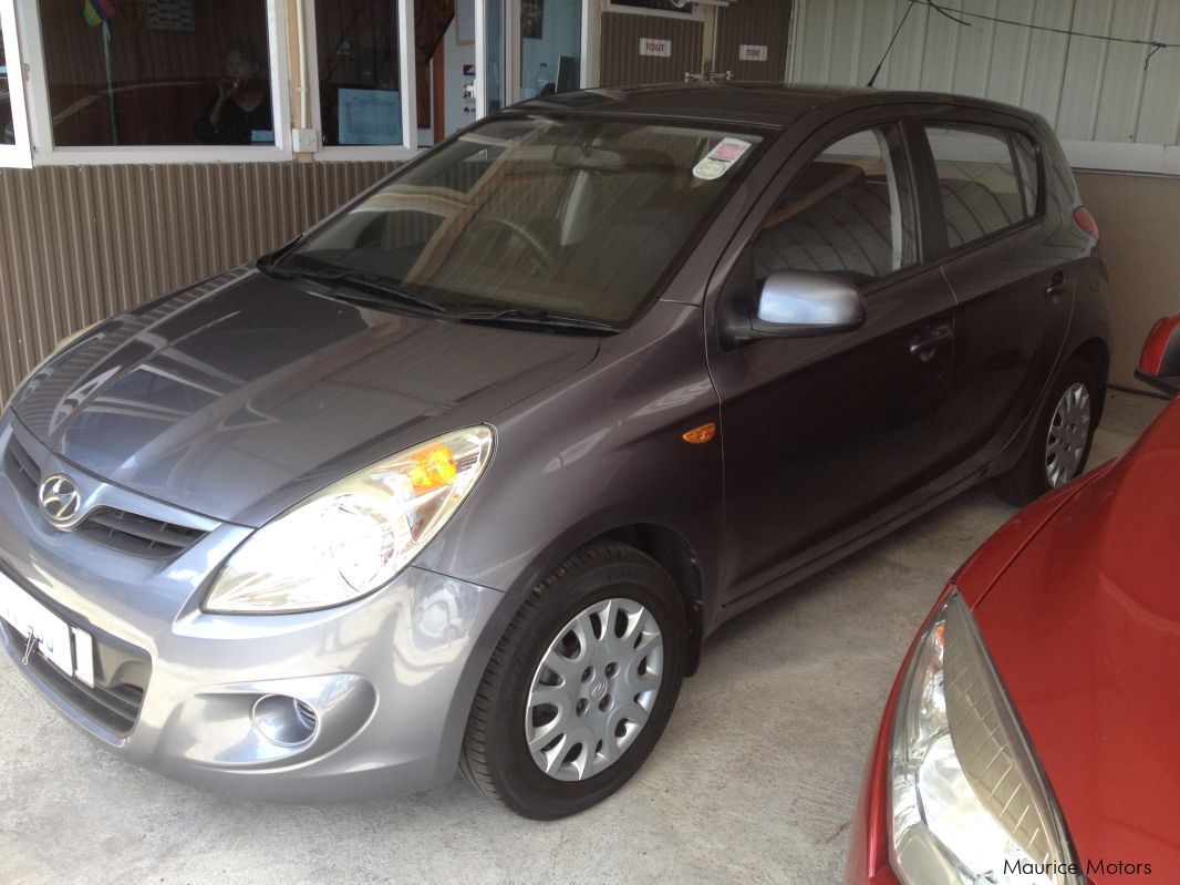 Used Hyundai I20 DARK GREY MANUAL TRANSMISSION 2011 I20 DARK GREY MANUAL TRANSMISSION