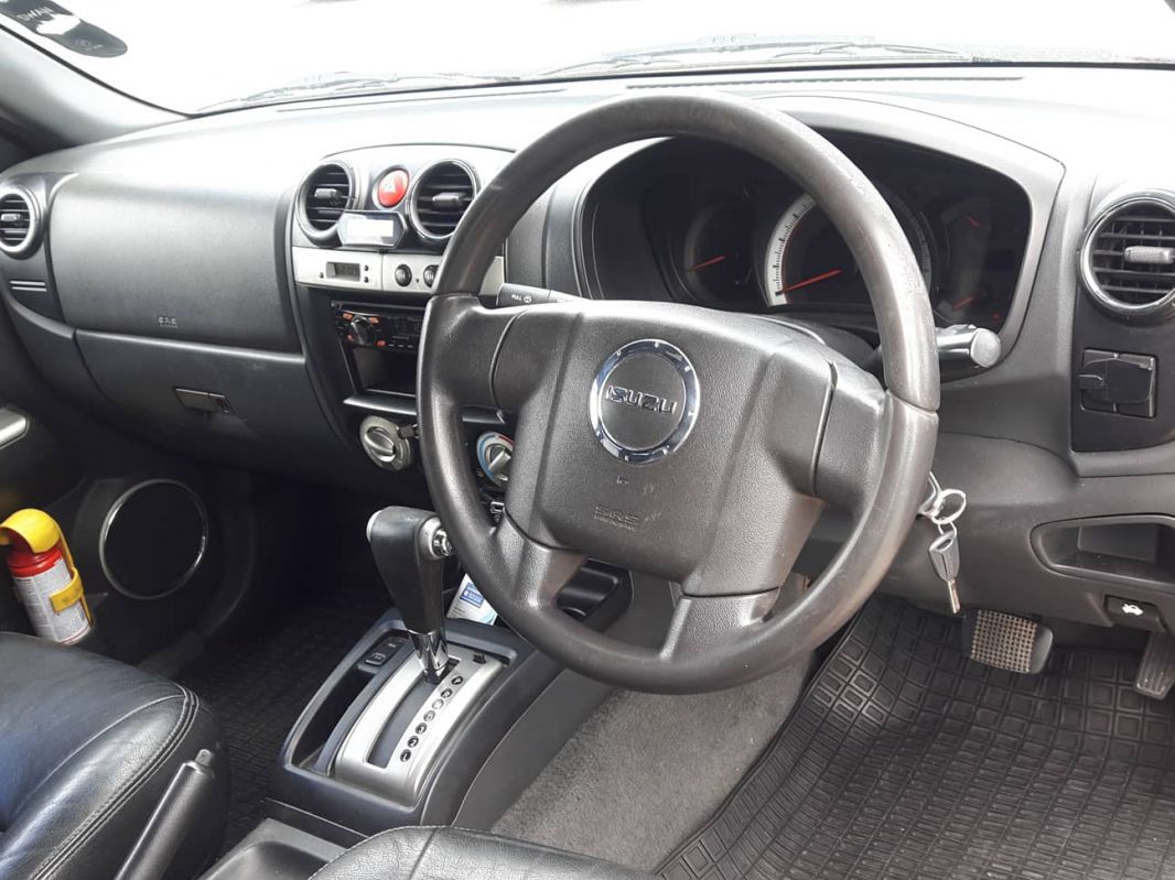 Isuzu D-MAX 3.0 LS AUTO in Mauritius