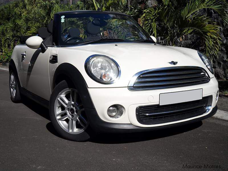 Mini COOPER R57 in Mauritius