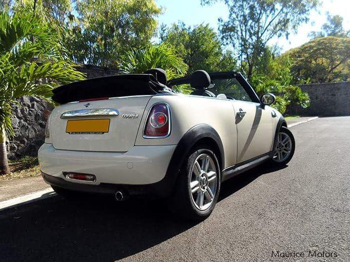 Mini COOPER R57 in Mauritius