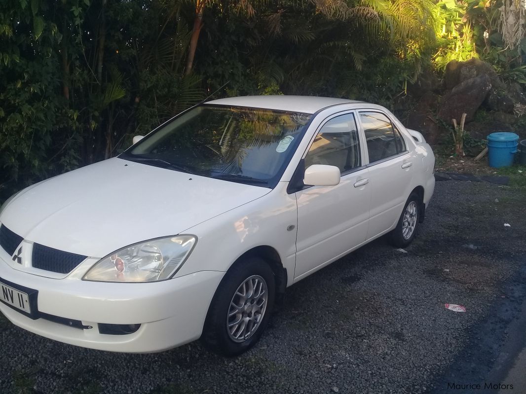 Mitsubishi Lancer 1.3 GLX in Mauritius ...