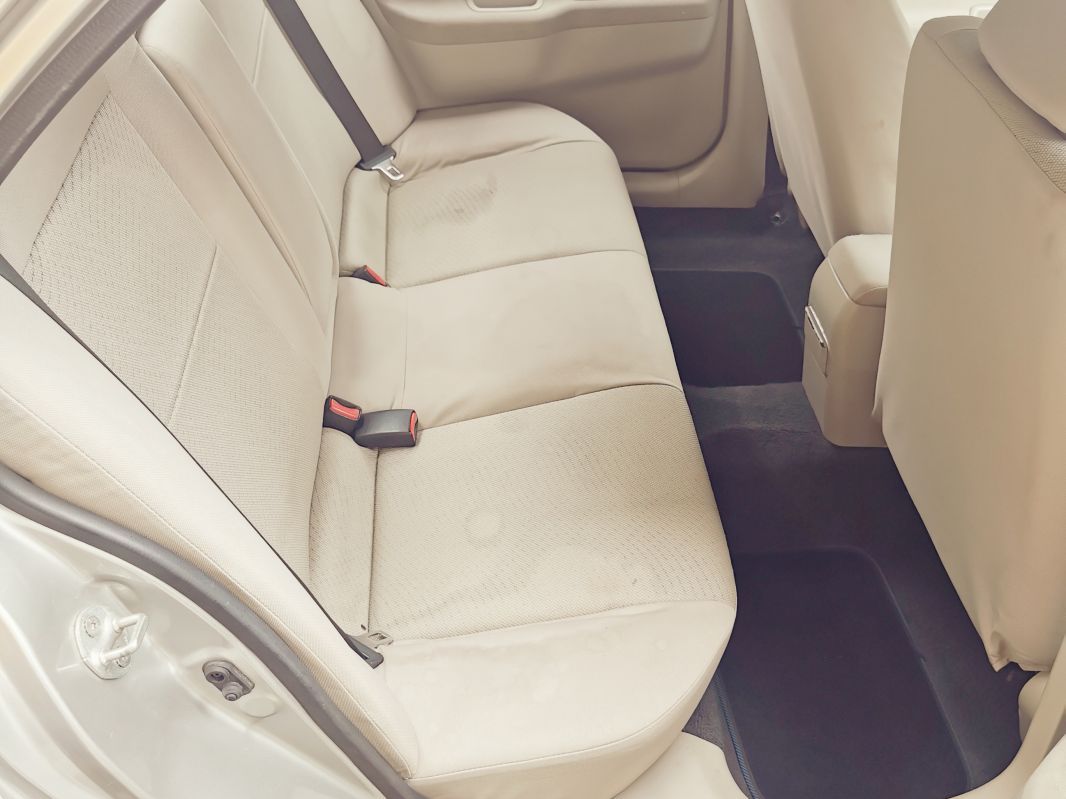 Mitsubishi Lancer GLX in Mauritius