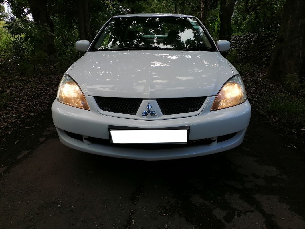 Mitsubishi Lancer Glx in Mauritius