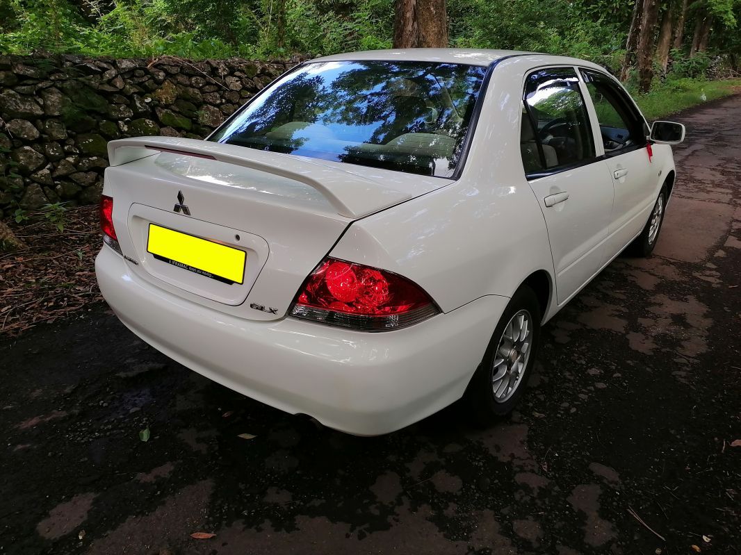 Mitsubishi Lancer Glx in Mauritius