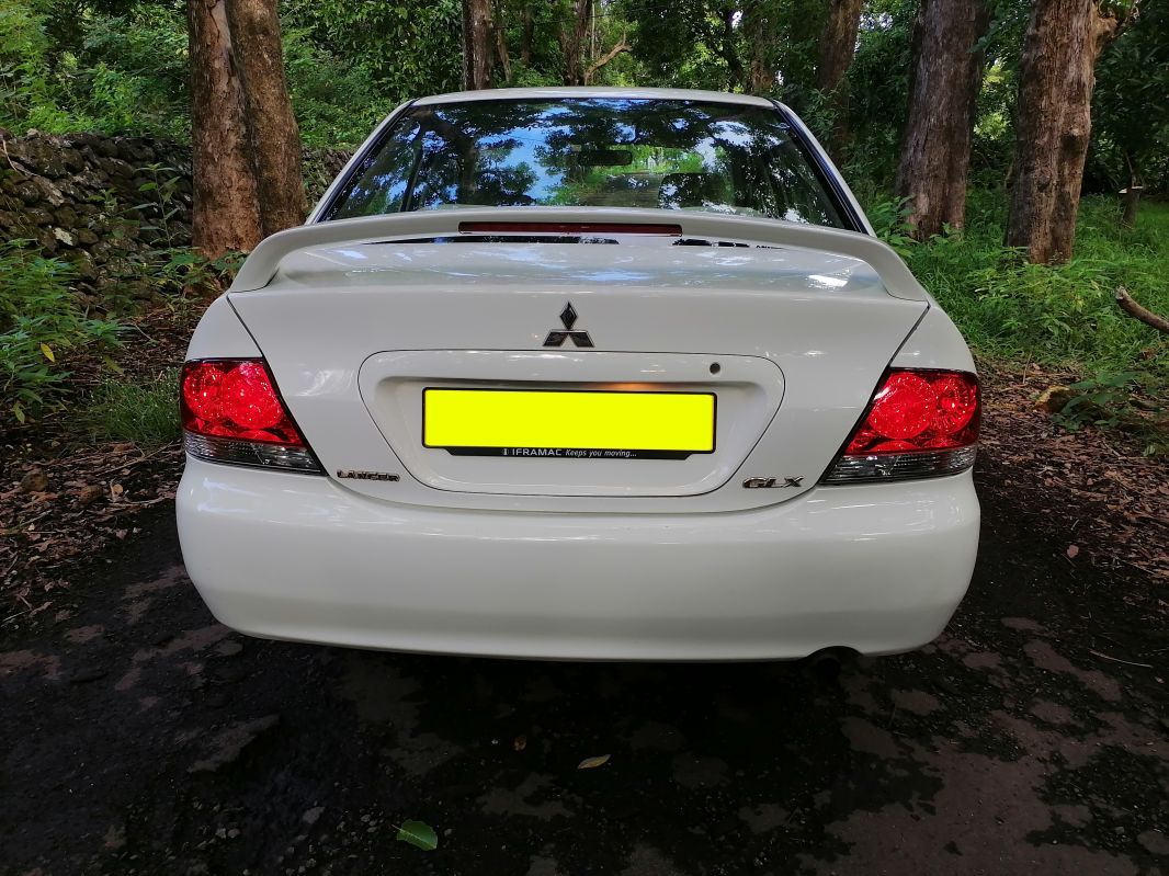 Mitsubishi Lancer Glx in Mauritius