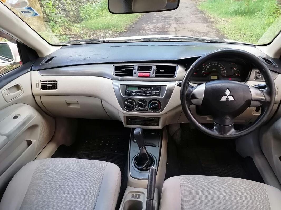 Mitsubishi Lancer Glx in Mauritius
