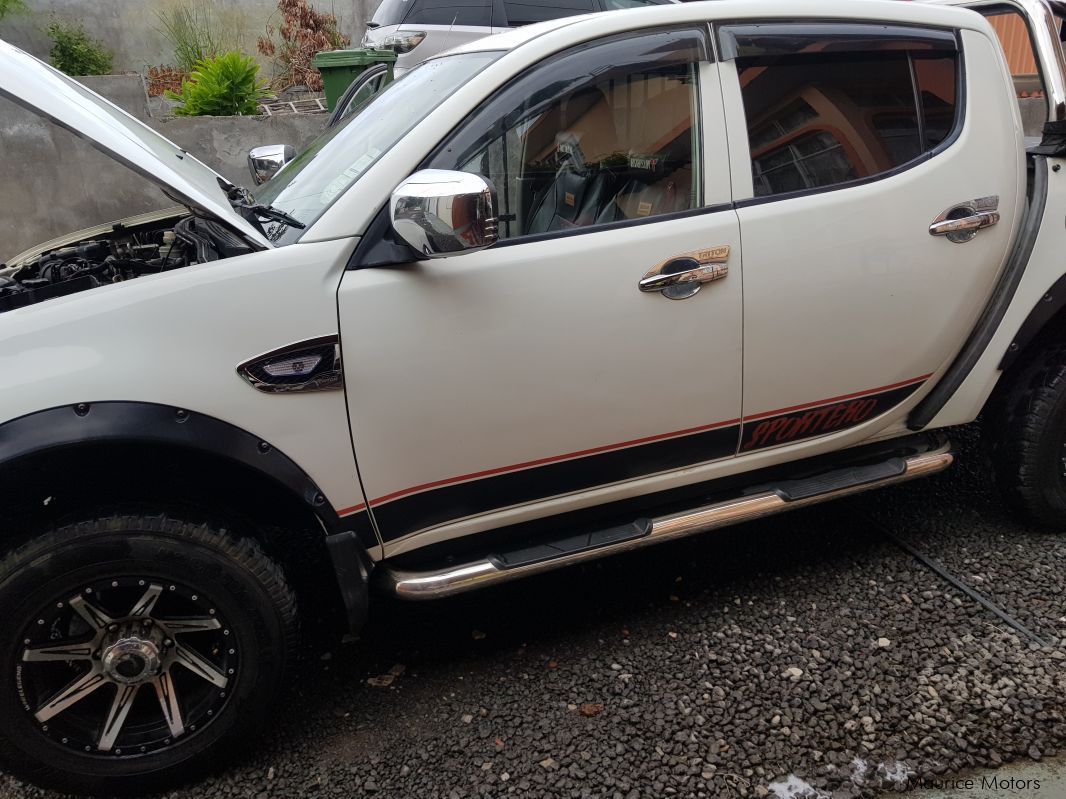 Mitsubishi Sportero in Mauritius