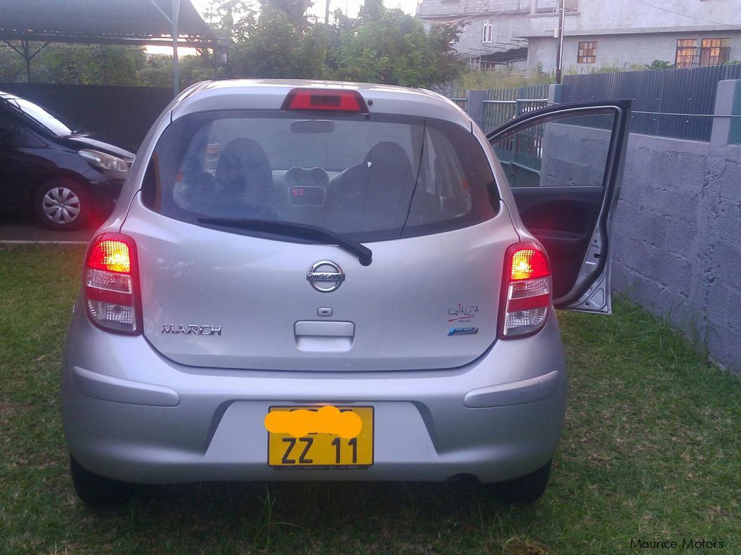Nissan AK13 in Mauritius