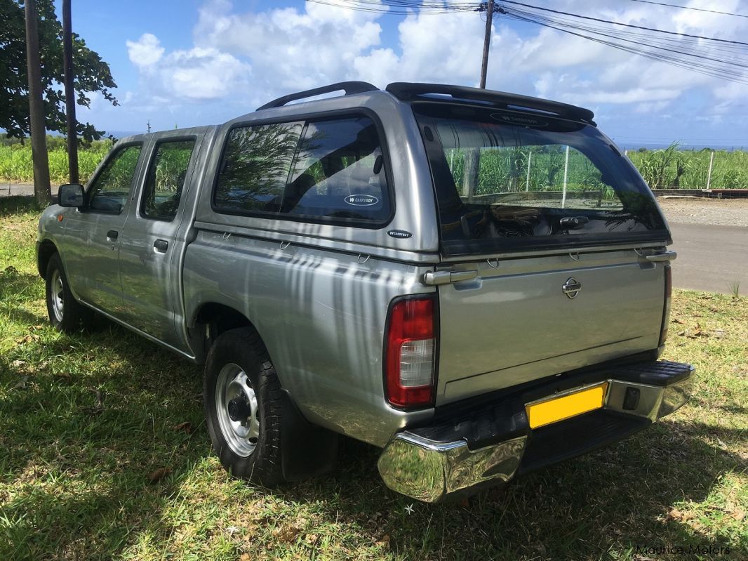 Nissan Navara JAPAN in Mauritius