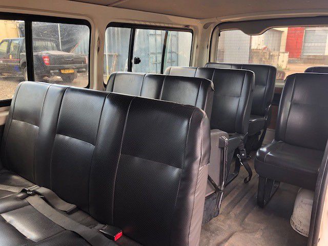 Toyota Hi Ace 15 seater microbus low roof in Mauritius