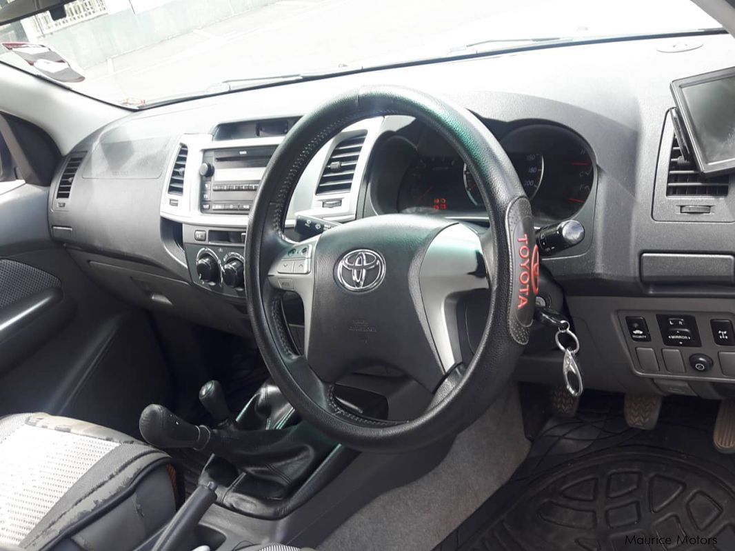 Toyota Hilux 4X4 3.0 in Mauritius