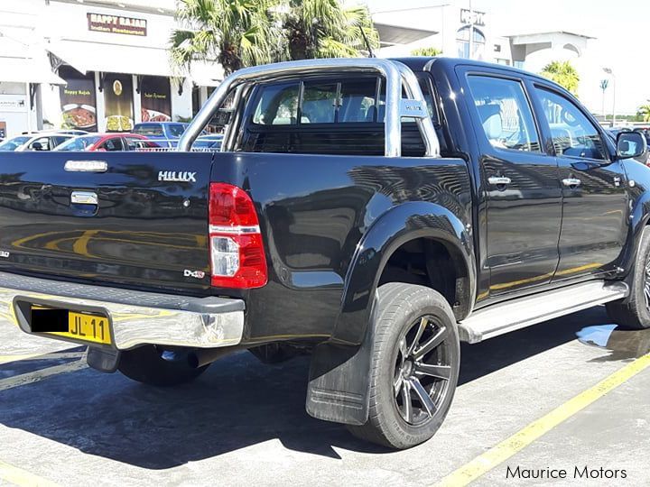 Toyota Hilux 4X4 Raider 3.0 in Mauritius