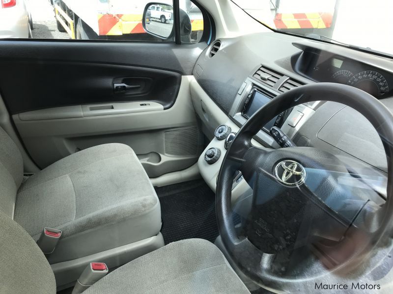 Toyota PASSO - 7 SEATS in Mauritius