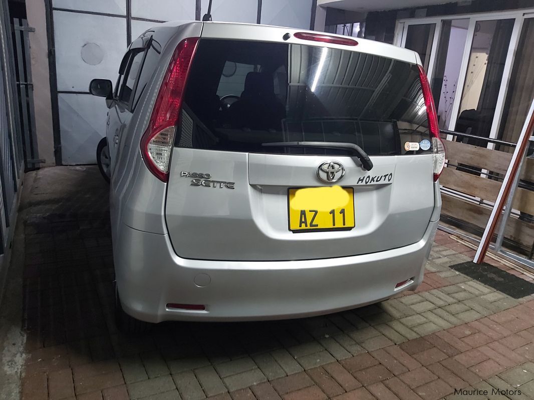 Toyota Passo Sette 1.4 in Mauritius