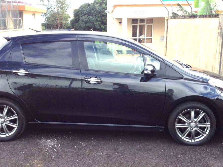 Toyota Vitz RS in Mauritius