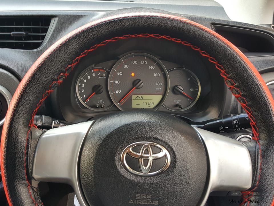 Toyota Vitz RS in Mauritius