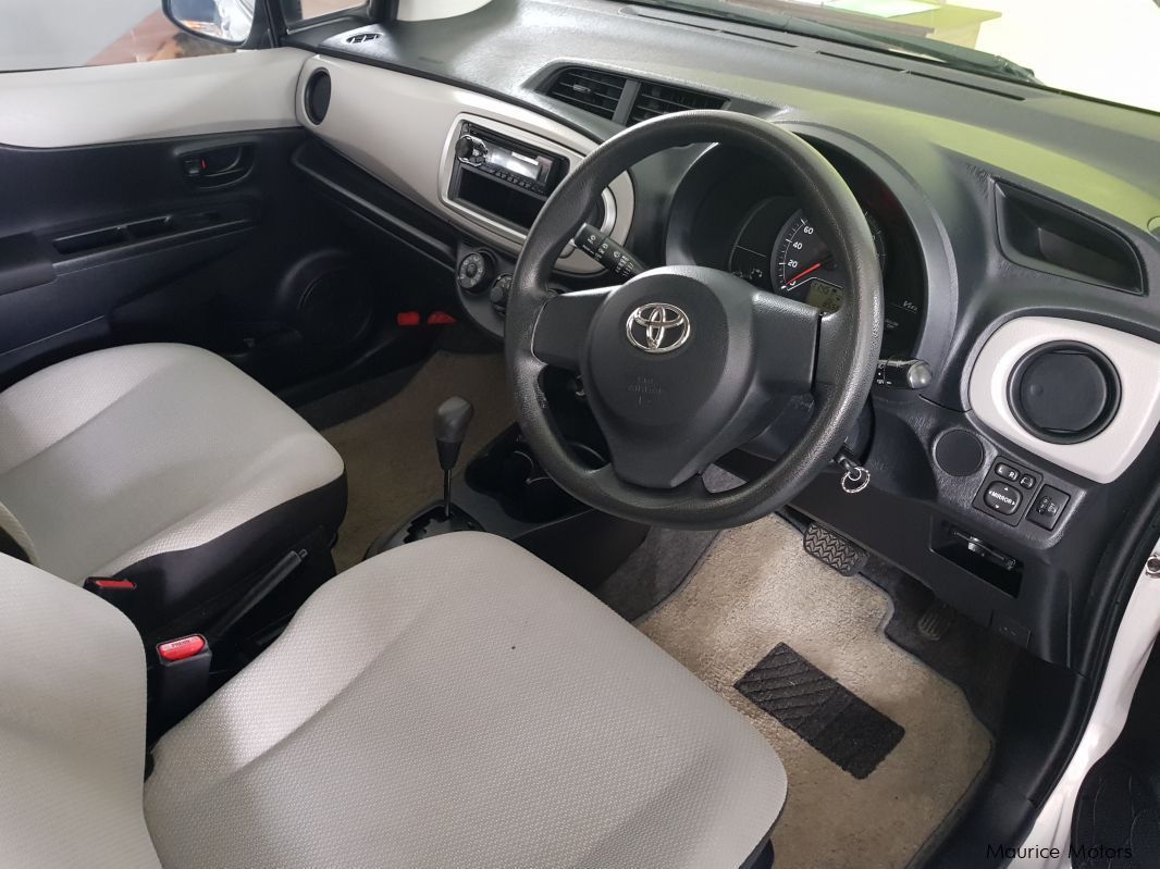 Toyota vitz 1330cc in Mauritius