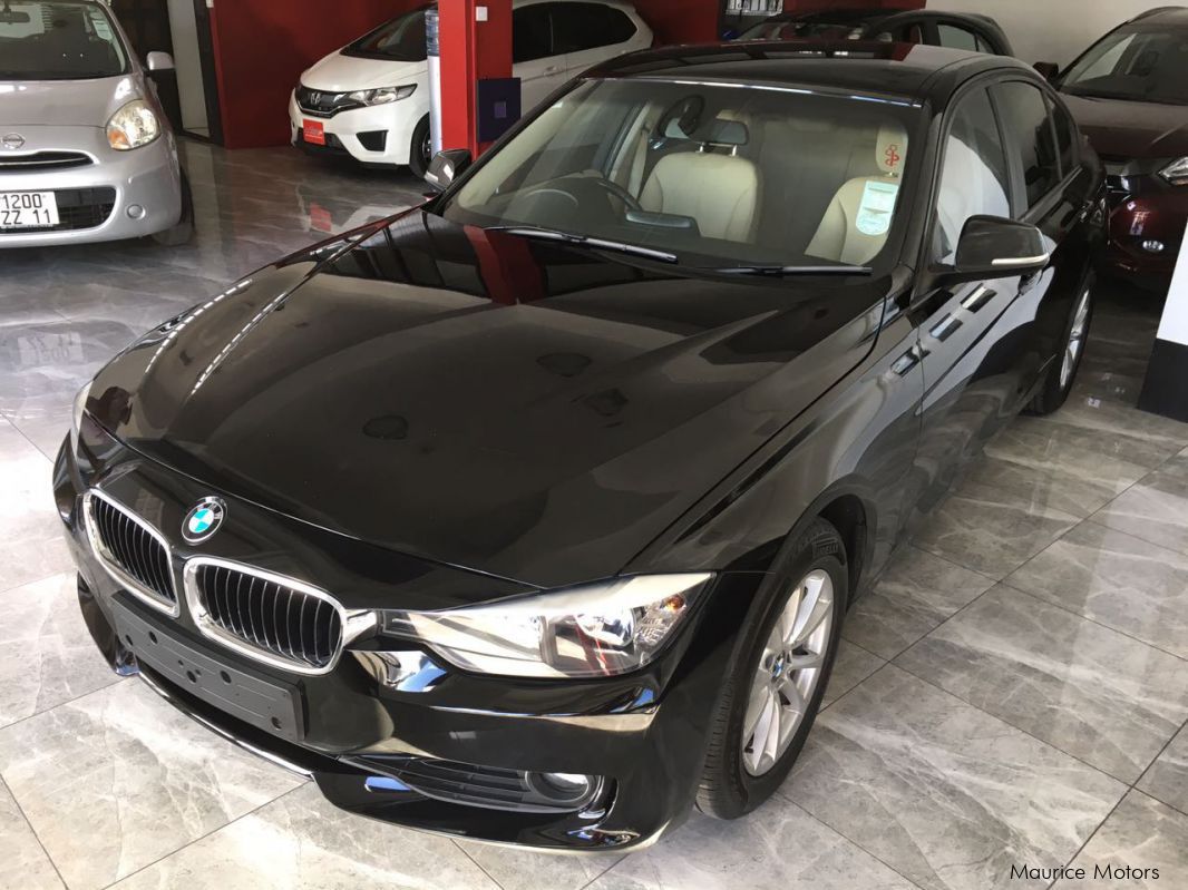 Used BMW 320i F30 MANUAL TRANSMISSION TWIN TURBO BLACK 2012