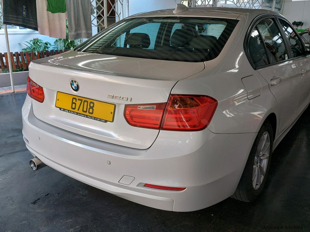 BMW 320i in Mauritius