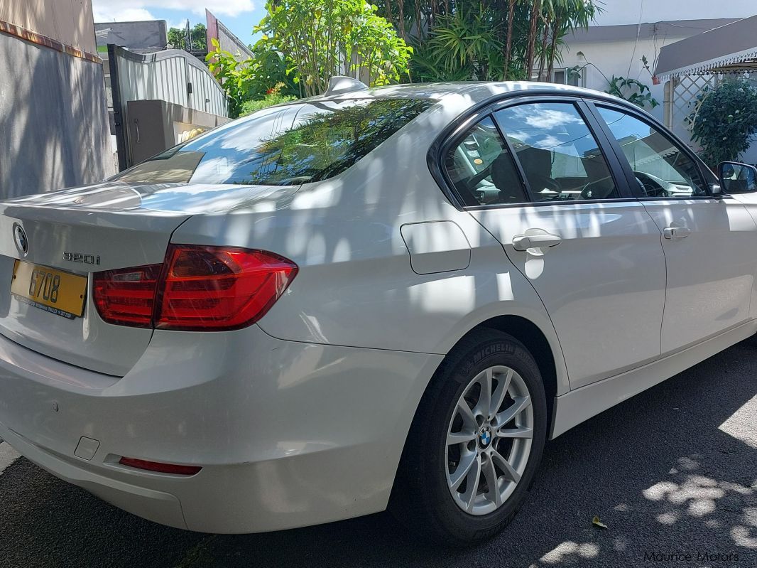 BMW 320i in Mauritius