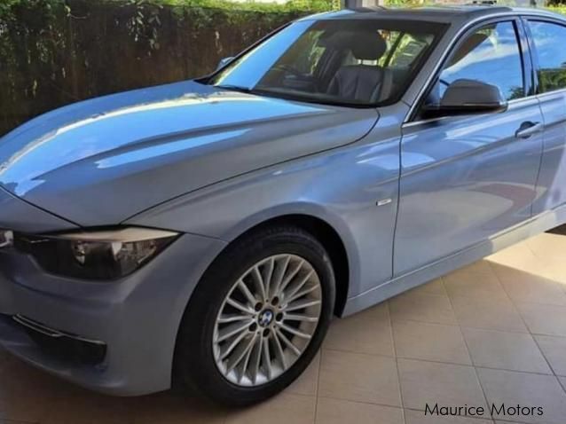 BMW 320i in Mauritius