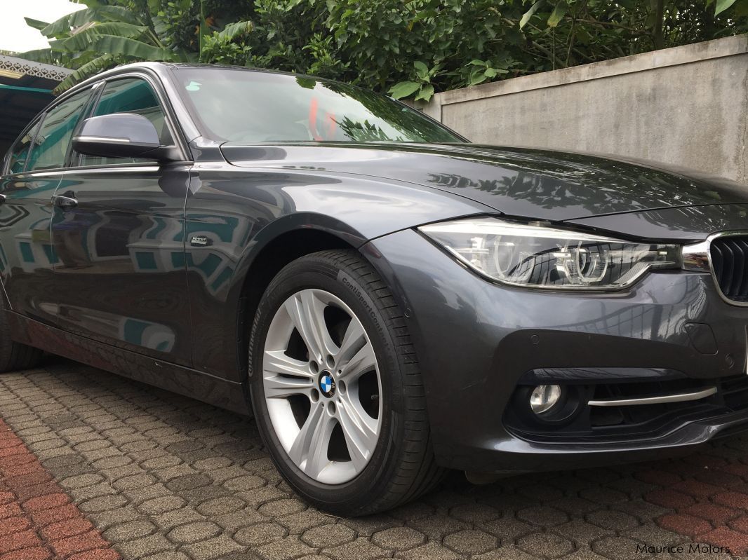 BMW 320i in Mauritius