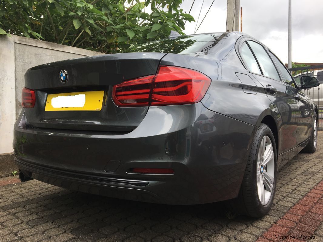 BMW 320i in Mauritius