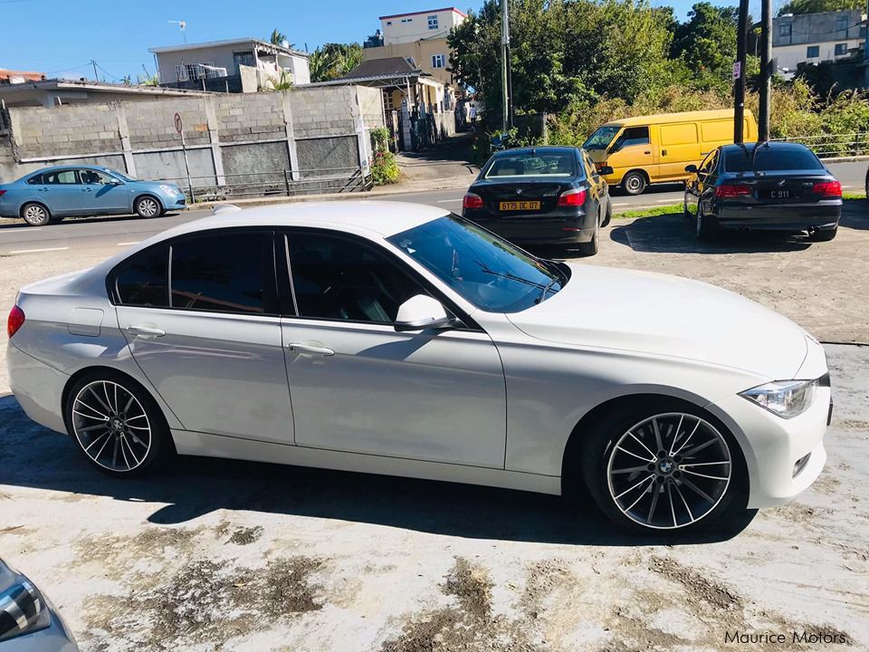 BMW 328i F30 SPORT PACK MANUAL in Mauritius