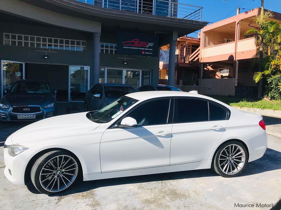 BMW 328i F30 SPORT PACK MANUAL in Mauritius